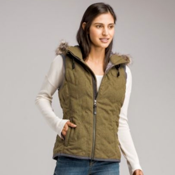 calla vest